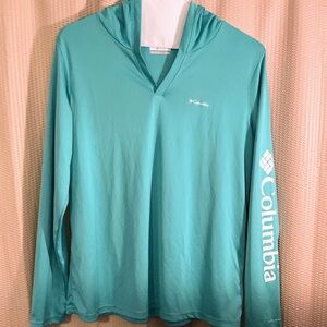 Columbia hooded top NWOT